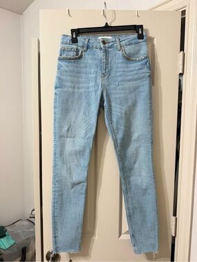 Zara Light Blue Denim Skinny Jeans with Brass Button